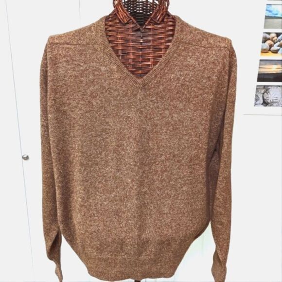 Vintage 80's Men's Puritan V-Neck Wool Blend Sweater - Picture 3 of 15